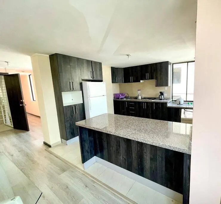 Departamento Amplio Y Moderno Sector Residencial Apartment Quito